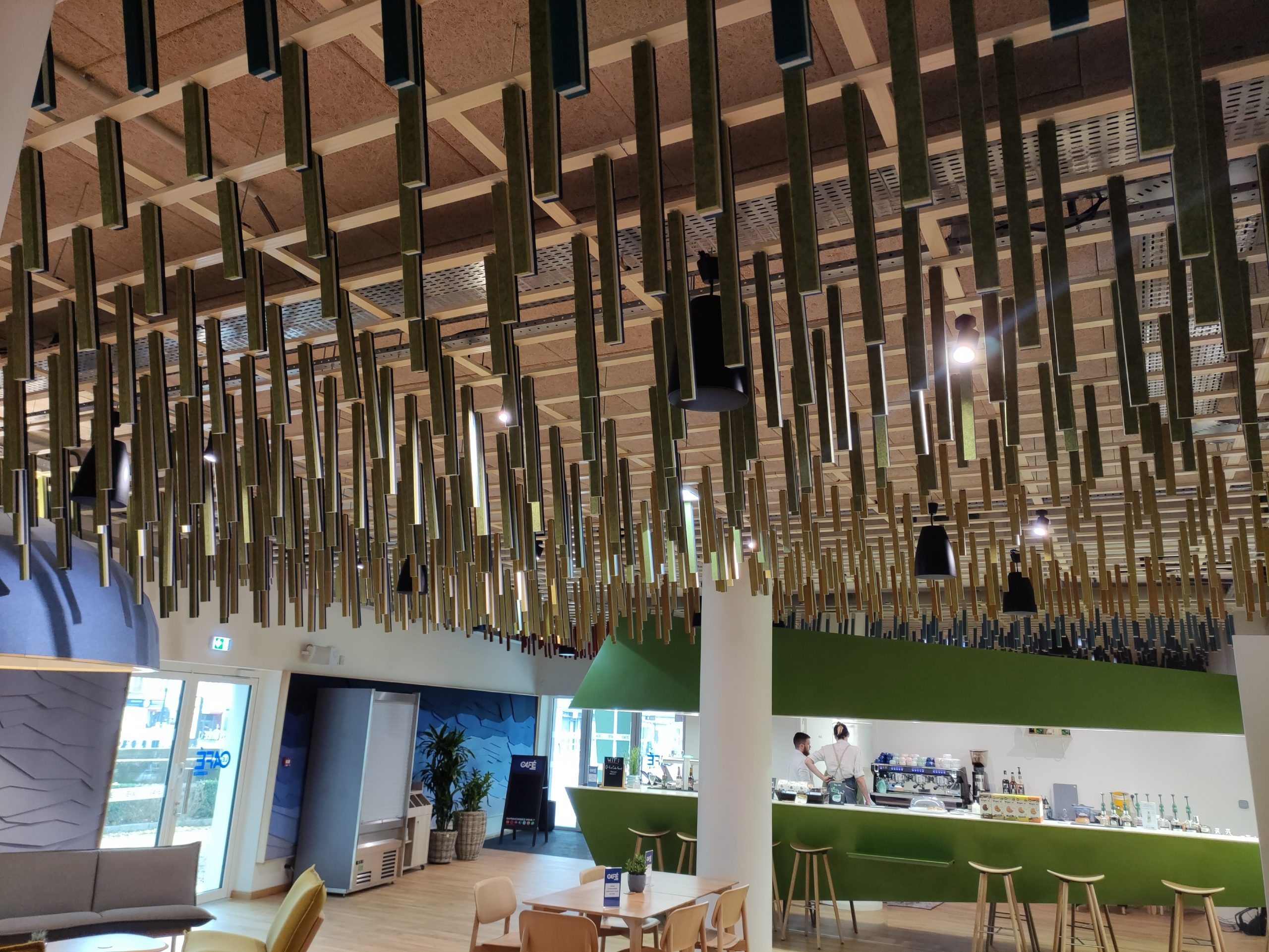 plafond-connectes-cite-des-congres-de-Nantes-By-Alive-Technology